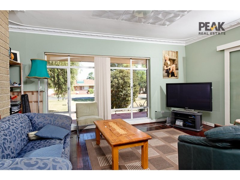 21 Mullings Way, Myaree WA 6154