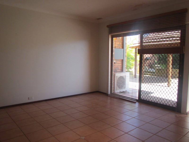 1/4 Jane Road, Applecross WA 6153
