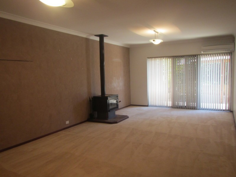 1/4 Jane Road, Applecross WA 6153