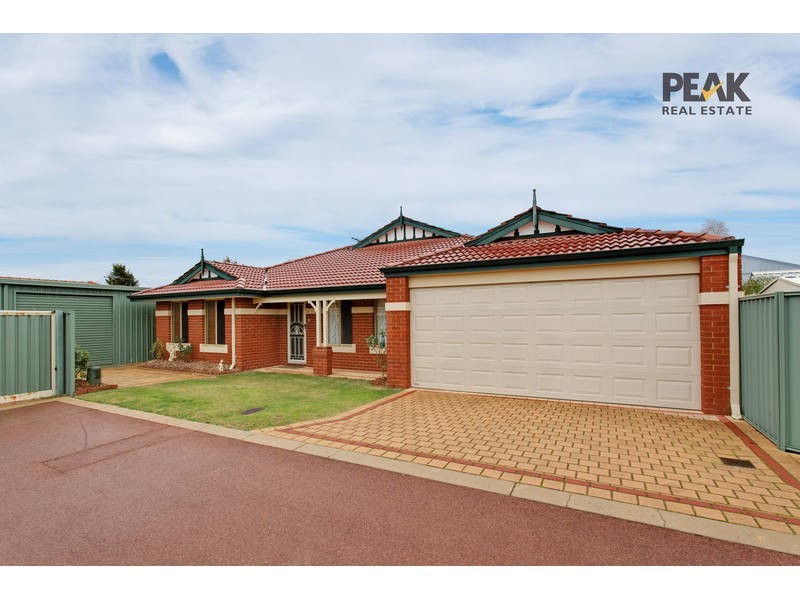 2  Heath Close, Atwell WA 6164