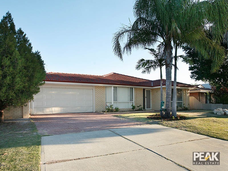 17 Merrifield Circle, Leeming WA 6149