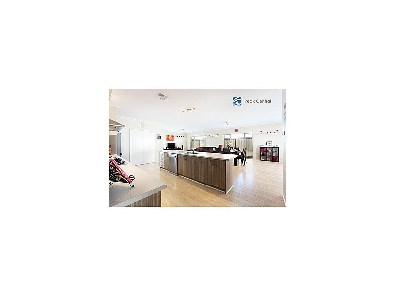 17 Armand Drive, Aubin Grove WA 6164