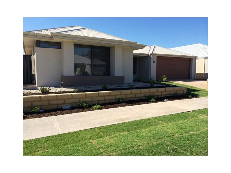 11 Trusty Way, Piara Waters WA 6112