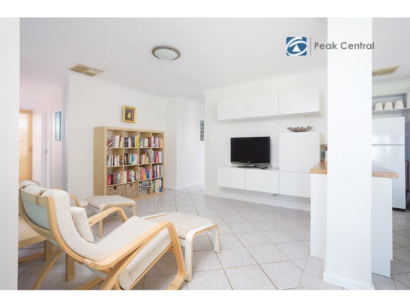 18 Seabrook Place, Success WA 6164