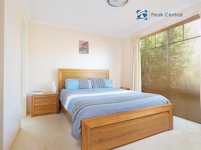 18 Seabrook Place, Success WA 6164