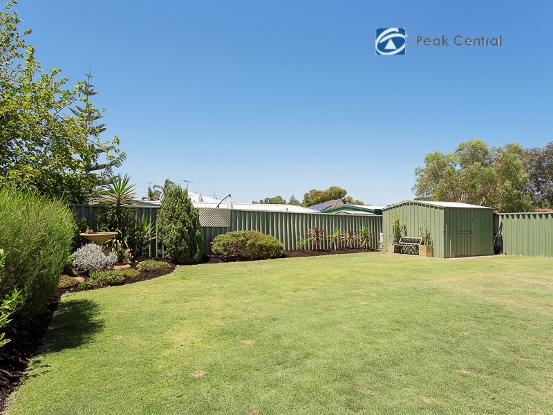 18 Seabrook Place, Success WA 6164