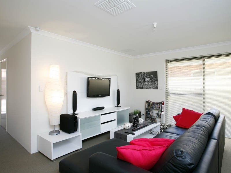 5/7 Barfield Road, Hammond Park WA 6164