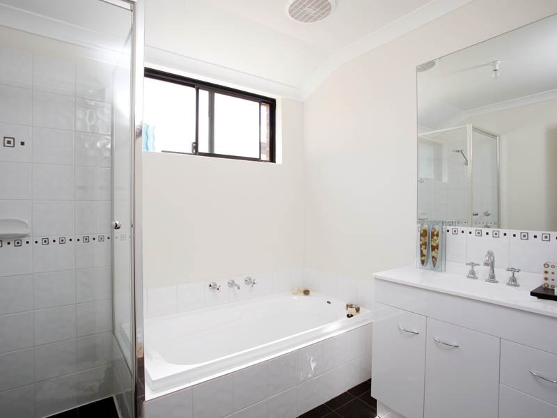 5/7 Barfield Road, Hammond Park WA 6164