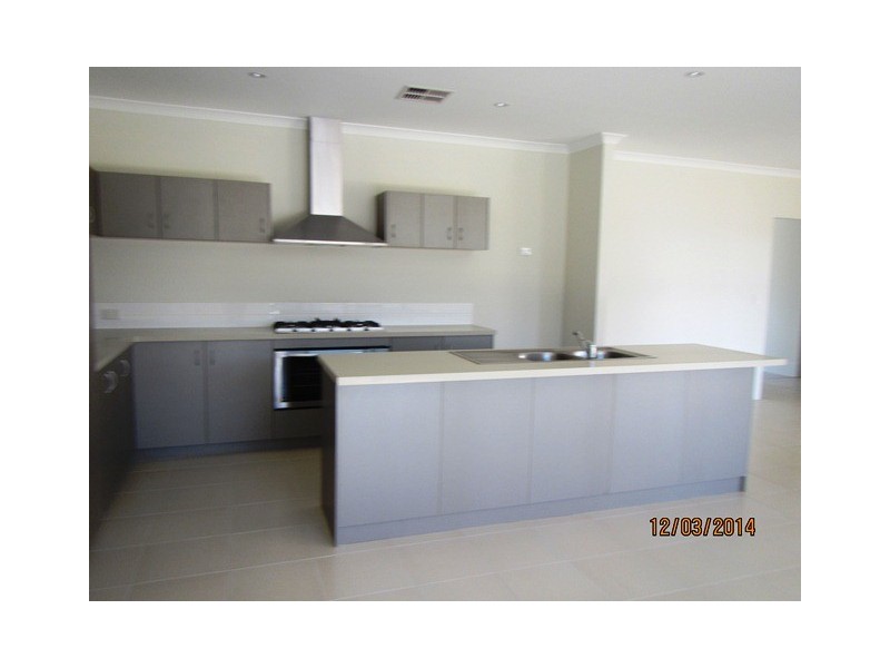 42 VERBANIA LOOP, Beeliar WA 6164