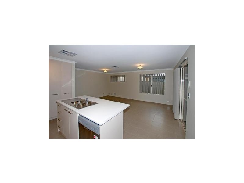 101 Litchfield Circle, Wandi WA 6167