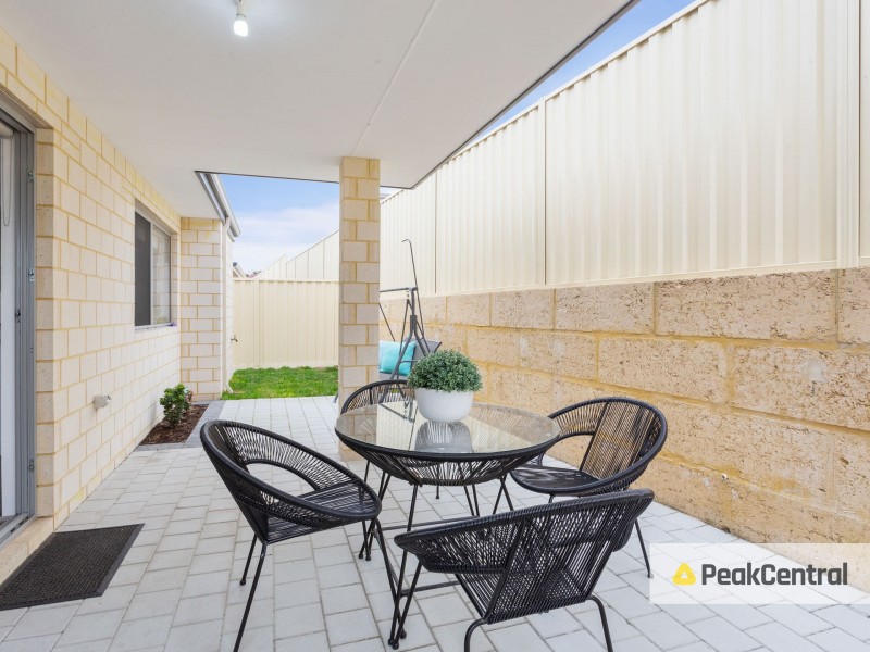 6 Greenwich Way, Success WA 6164