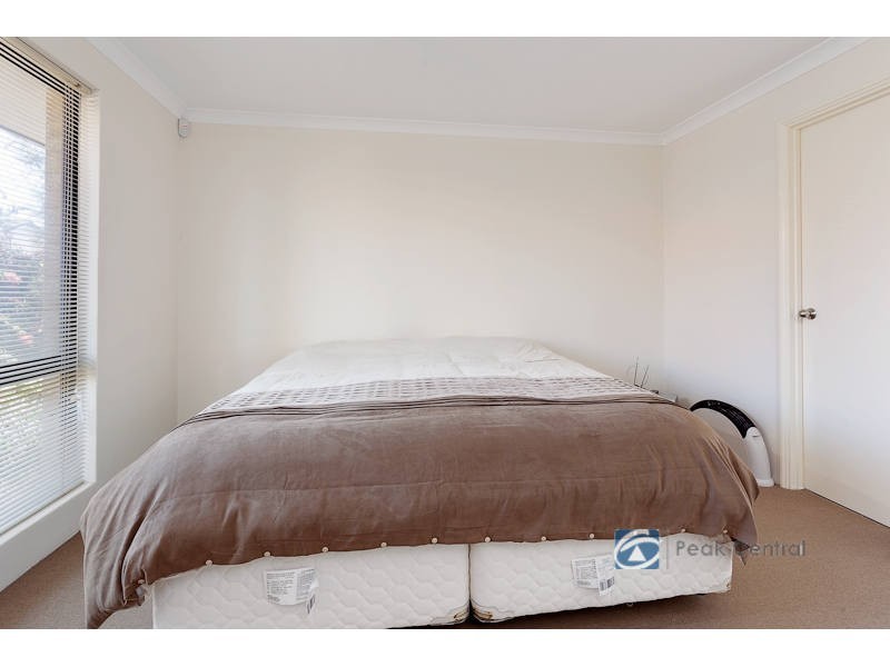 16/7 Barfield Road, Hammond Park WA 6164