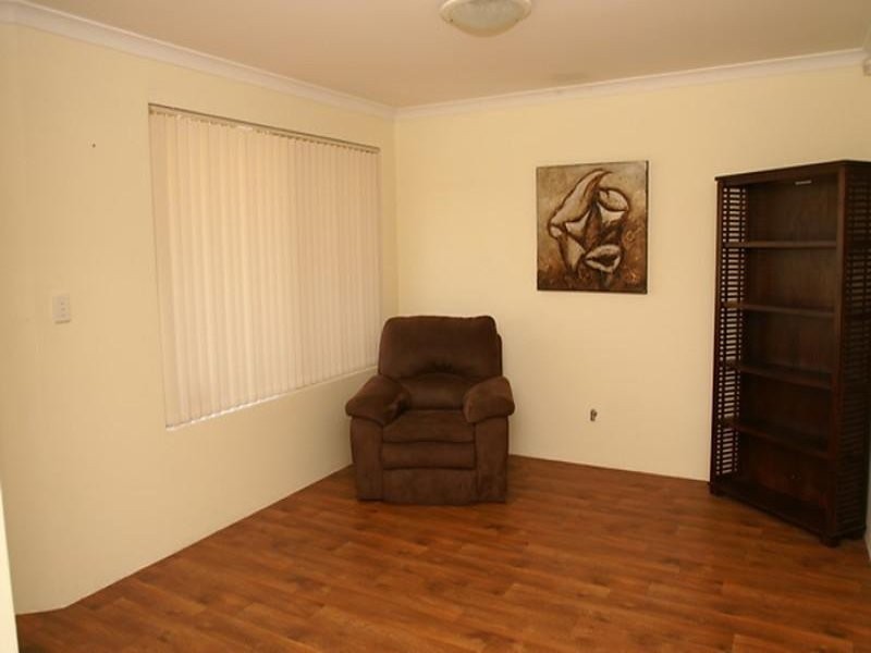 13 Rosehill Court, Atwell WA 6164