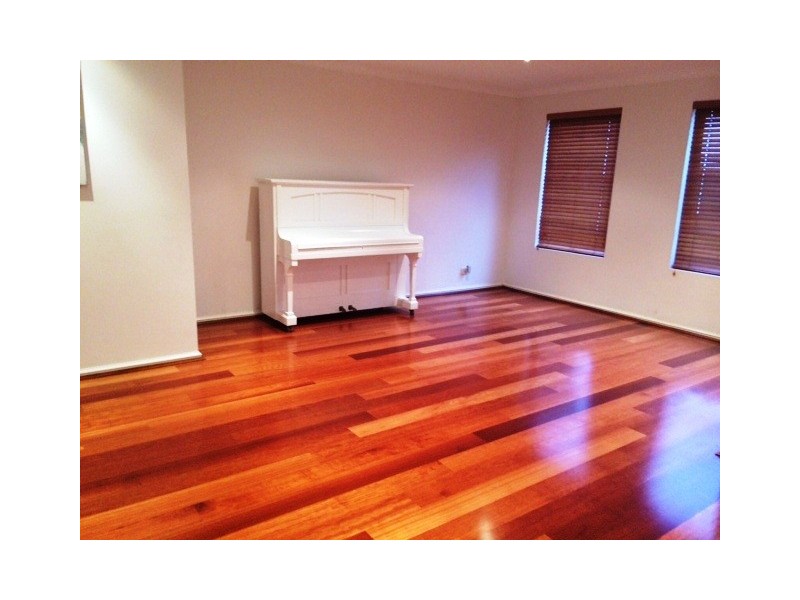 4 Oxburgh Link, Success WA 6164