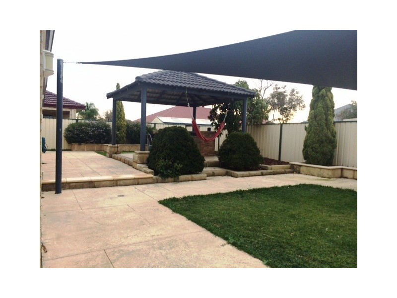 4 Oxburgh Link, Success WA 6164