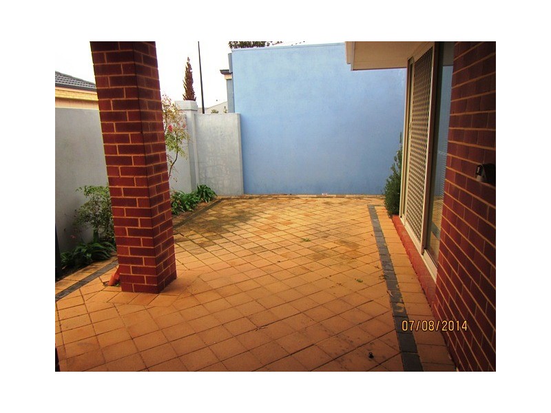 4 Goulburn Approach, Hammond Park WA 6164