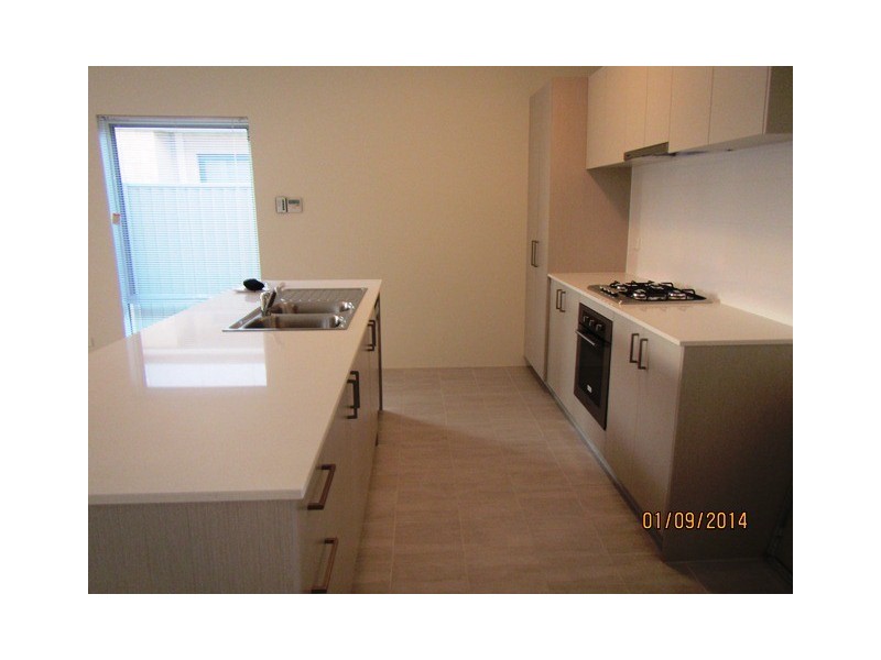 16 Goldfields Loop, Wandi WA 6167