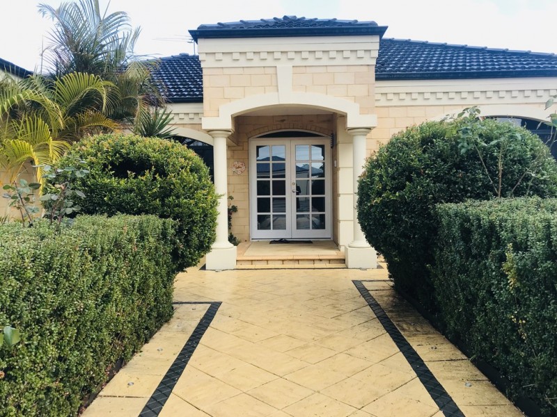 2 Sunflower Road, Success WA 6164