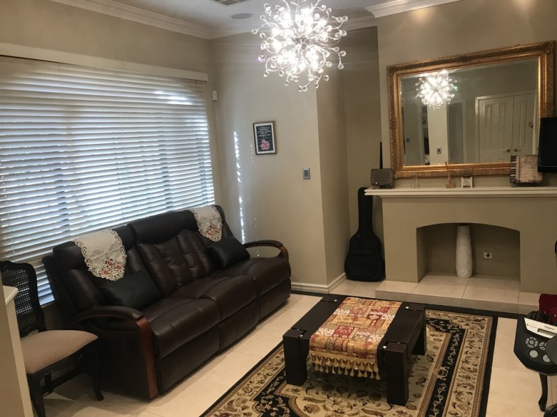 2 Sunflower Road, Success WA 6164