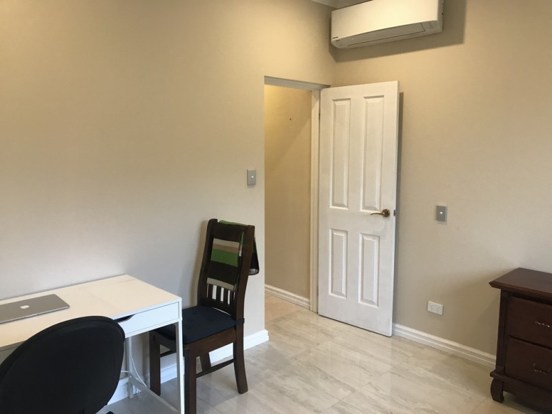 2 Sunflower Road, Success WA 6164