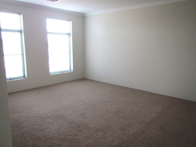 14 McIntosh Street, Hammond Park WA 6164