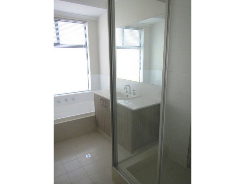 14 McIntosh Street, Hammond Park WA 6164