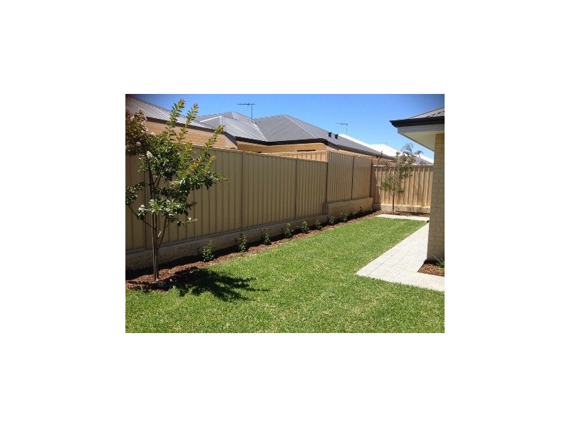 14 McIntosh Street, Hammond Park WA 6164