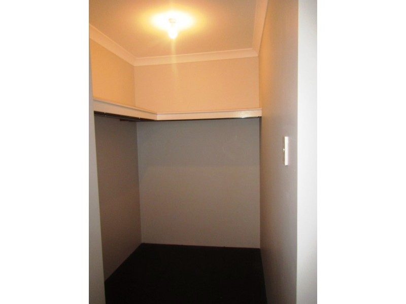 91 Litchfield Circle, Wandi WA 6167