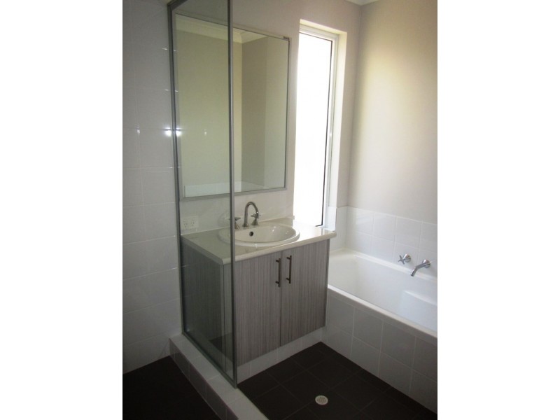 91 Litchfield Circle, Wandi WA 6167