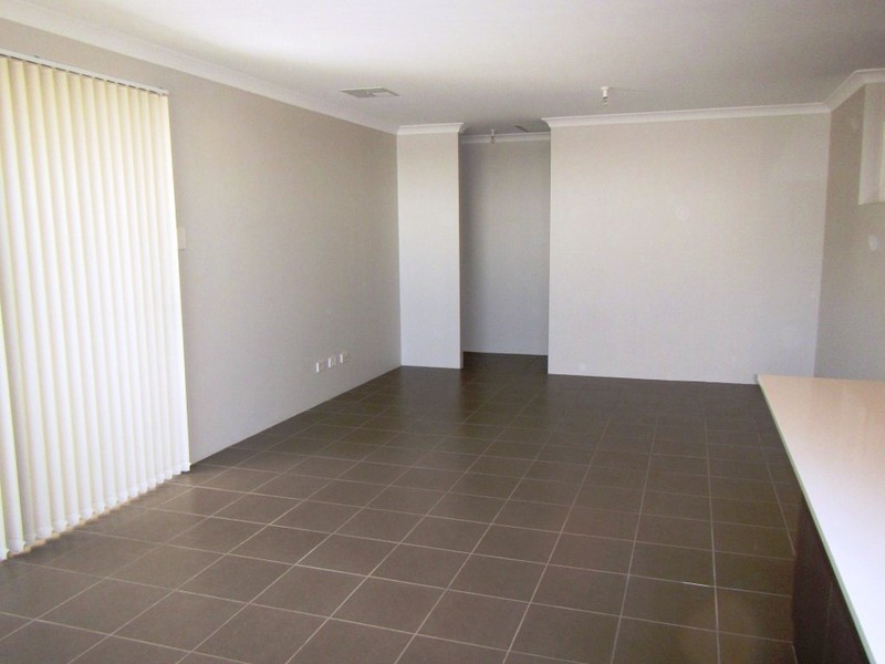 91 Litchfield Circle, Wandi WA 6167