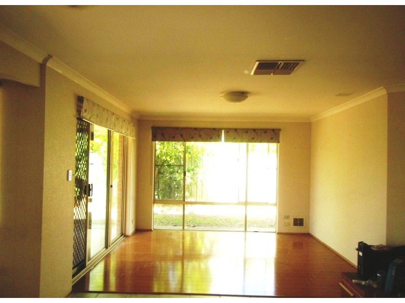 6 Bree Close, Atwell WA 6164