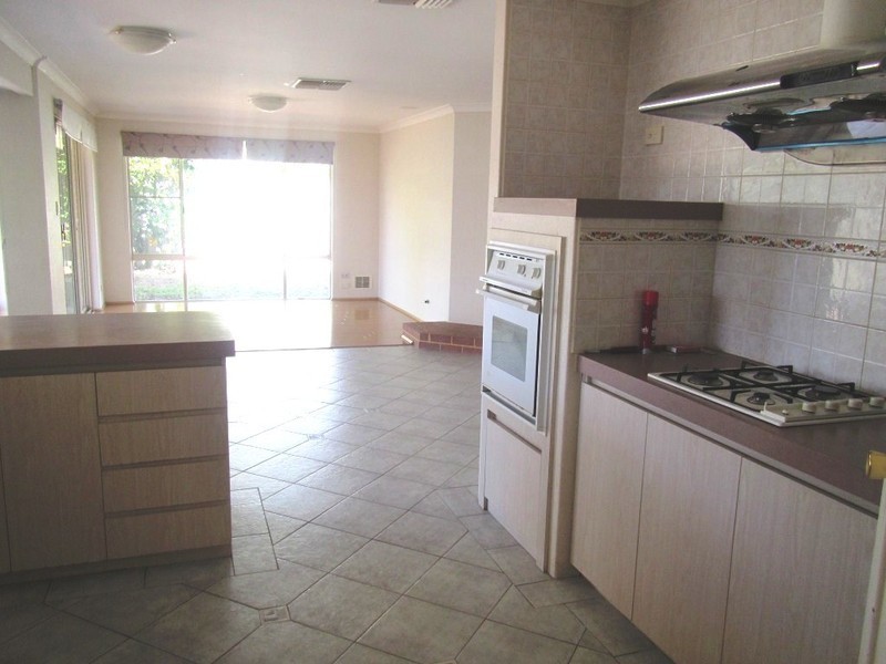 6 Bree Close, Atwell WA 6164
