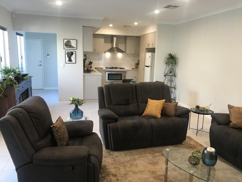 48 Addington Loop, Piara Waters WA 6112