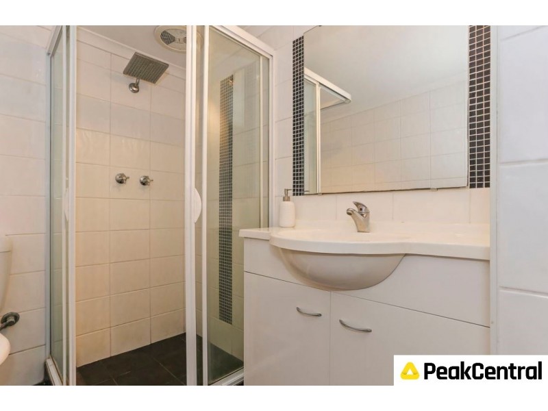 28 Blackthorn Road, Eden Hill WA 6054