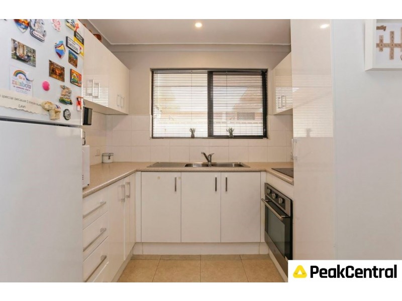 28 Blackthorn Road, Eden Hill WA 6054
