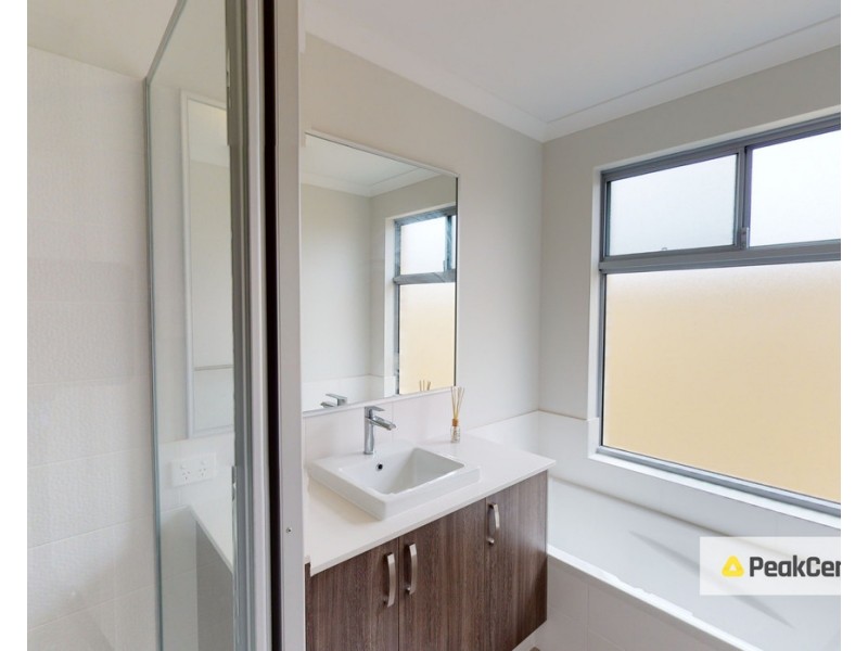 2 Brackley Road, Armadale WA 6112