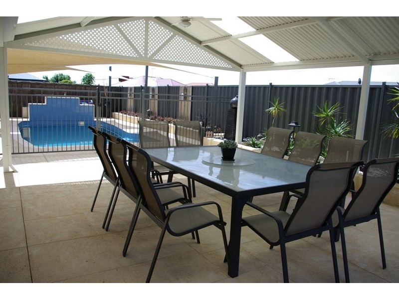 6 Kinship Way, Atwell WA 6164