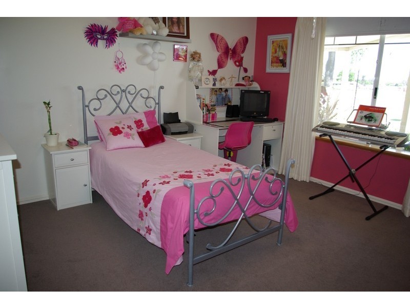 6 Kinship Way, Atwell WA 6164