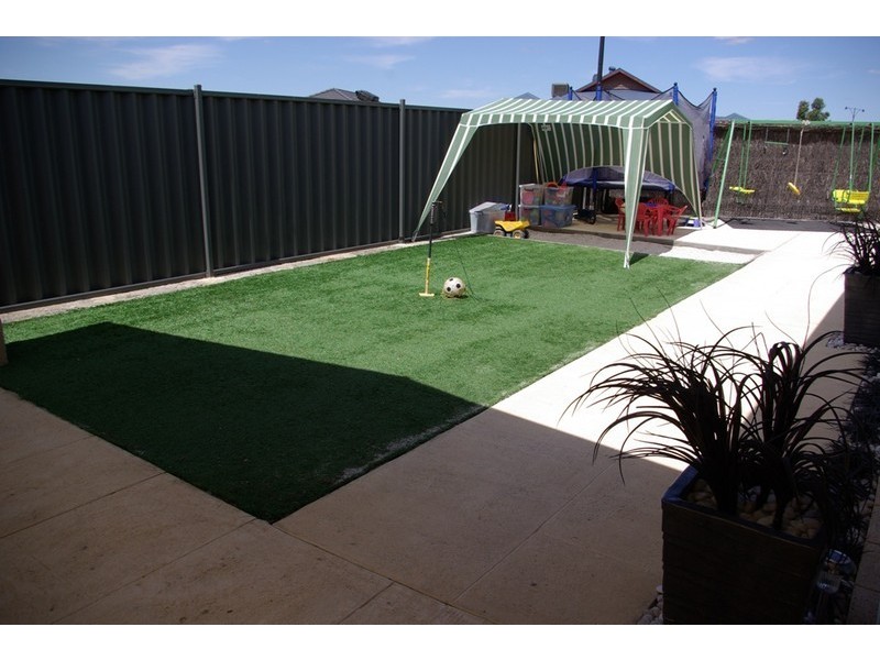 6 Kinship Way, Atwell WA 6164