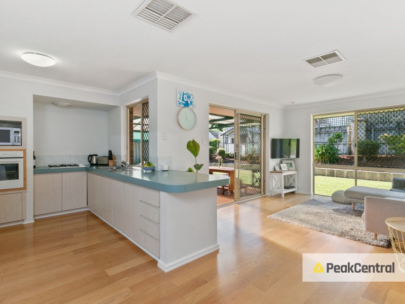 11 Fabales Close, Beeliar WA 6164