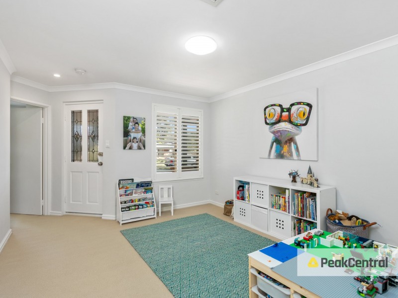 11 Fabales Close, Beeliar WA 6164