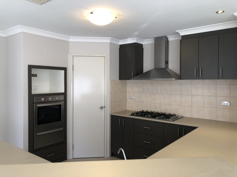 5 Rath Close, Byford WA 6122