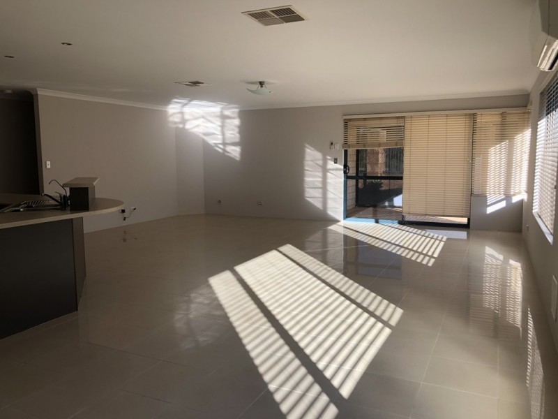 5 Rath Close, Byford WA 6122