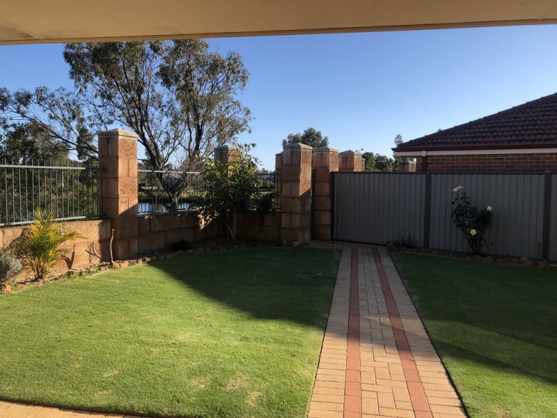 5 Rath Close, Byford WA 6122