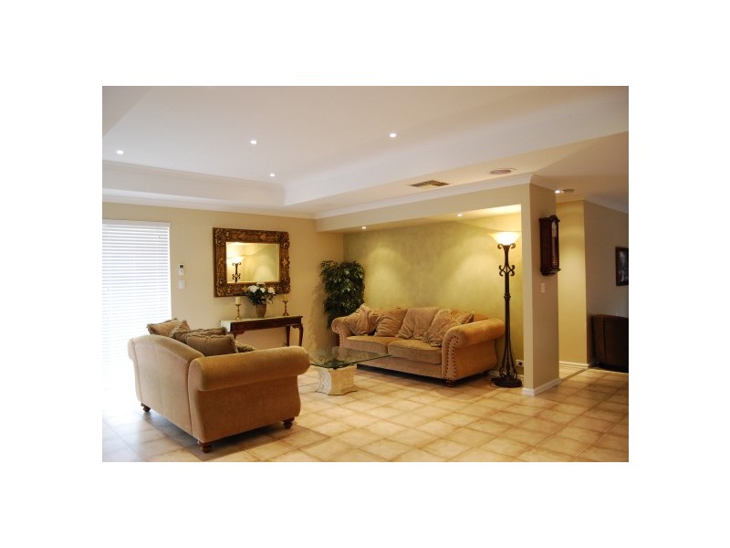 6 Cathedral Link, Aubin Grove WA 6164