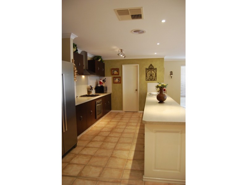 6 Cathedral Link, Aubin Grove WA 6164