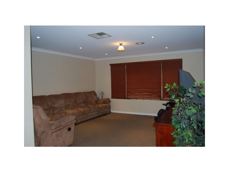 6 Cathedral Link, Aubin Grove WA 6164