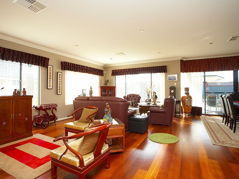 38 Lomandra Drive, Canning Vale WA 6155