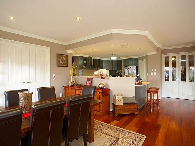 38 Lomandra Drive, Canning Vale WA 6155