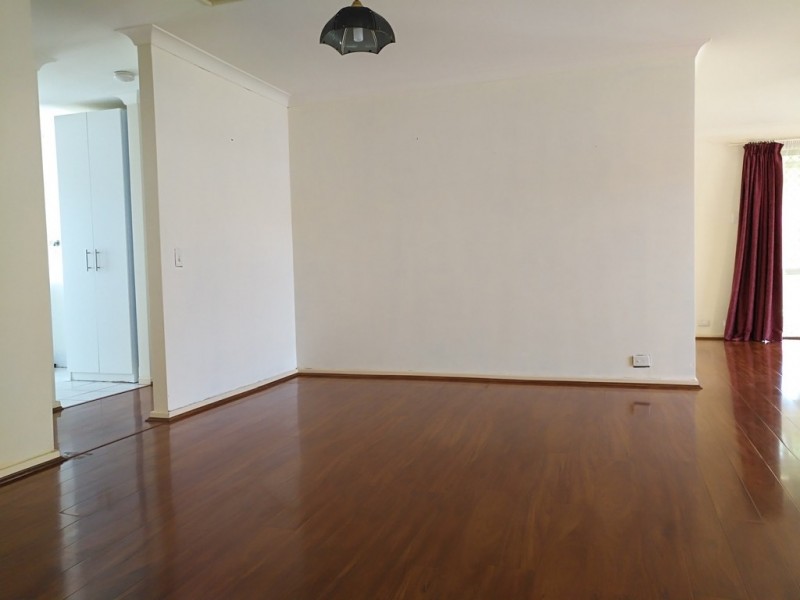 8 Ingvarson Way, Bibra Lake WA 6163